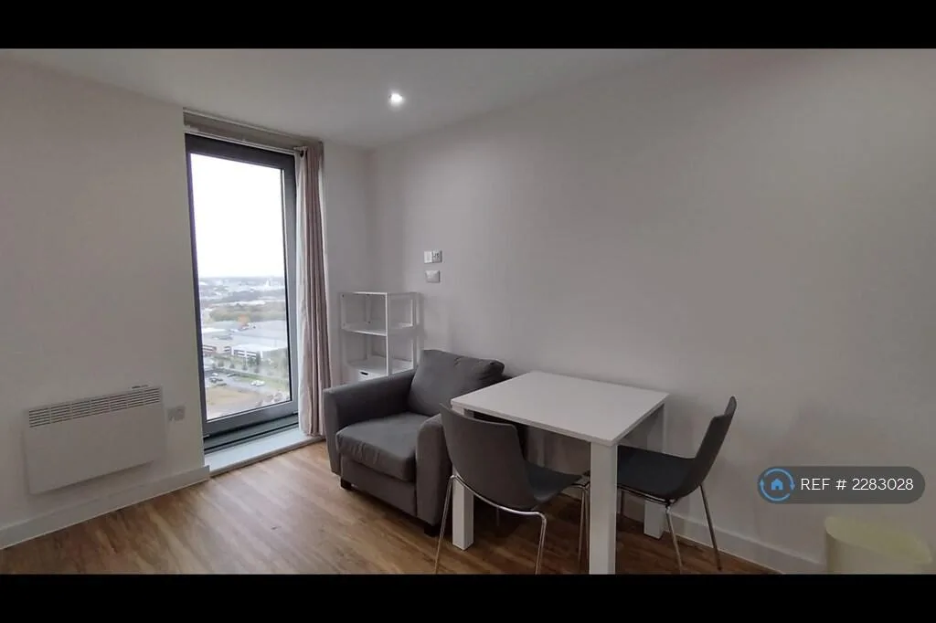 Studio flat for rent