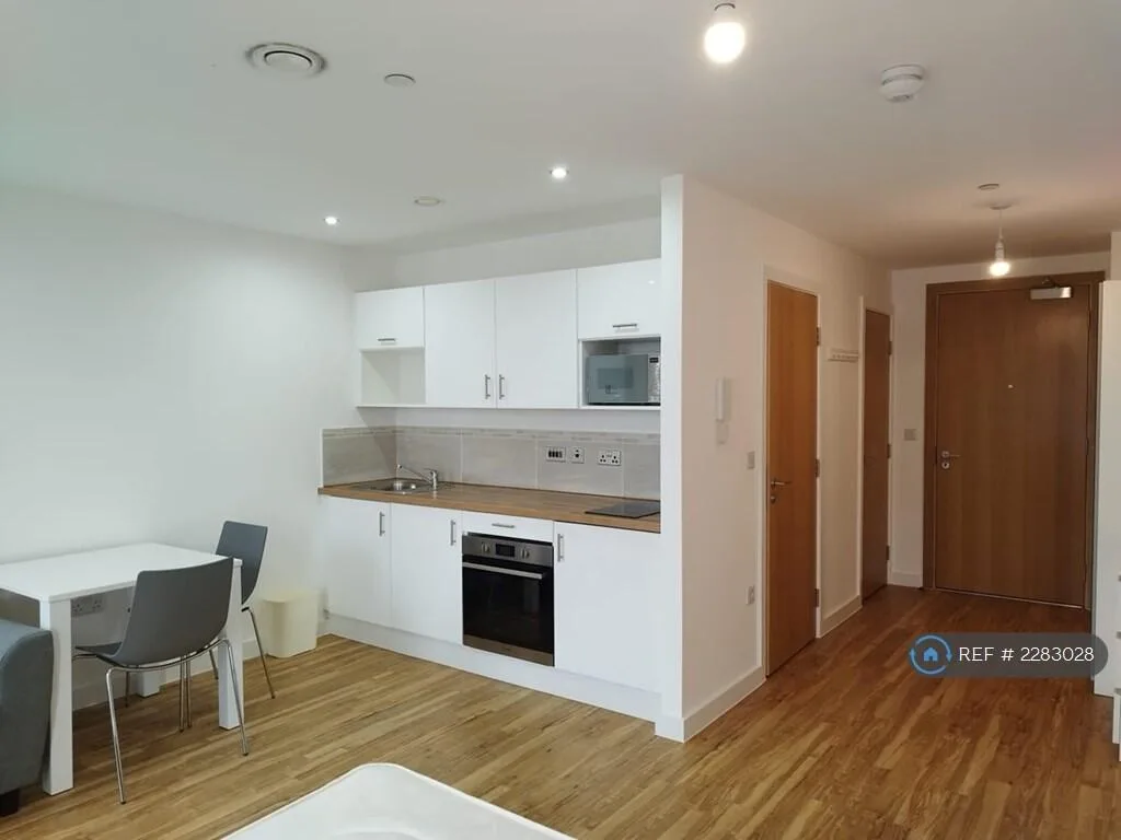 Studio flat for rent