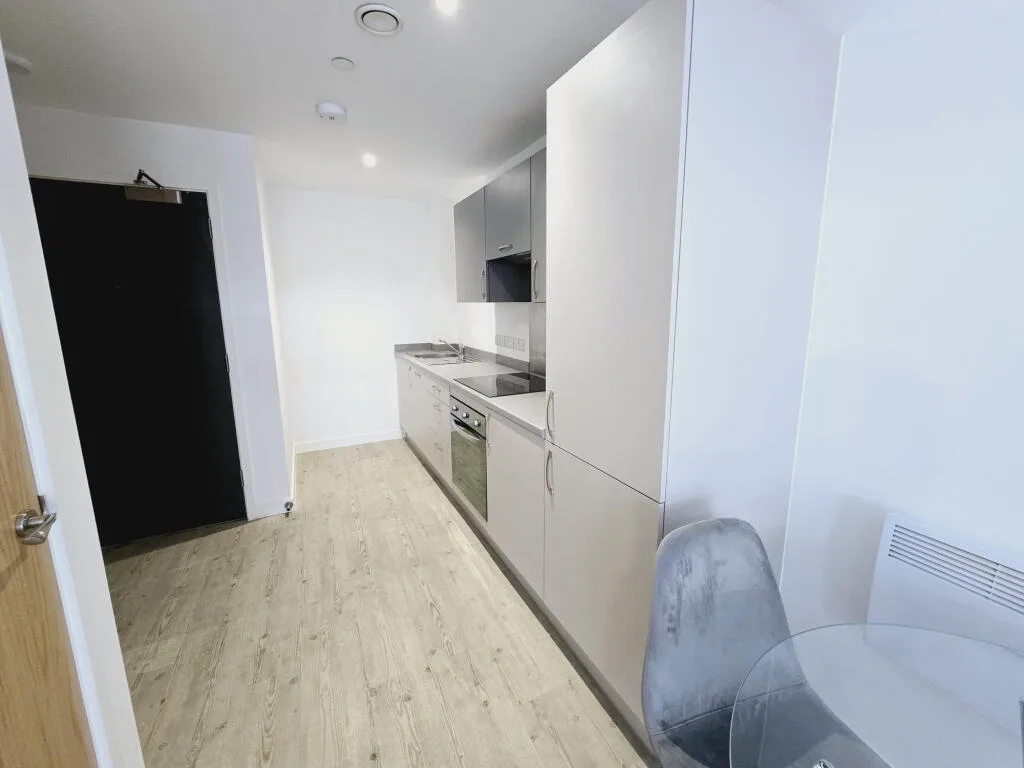 Studio flat for rent