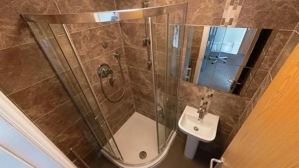 1 bedroom house for rent