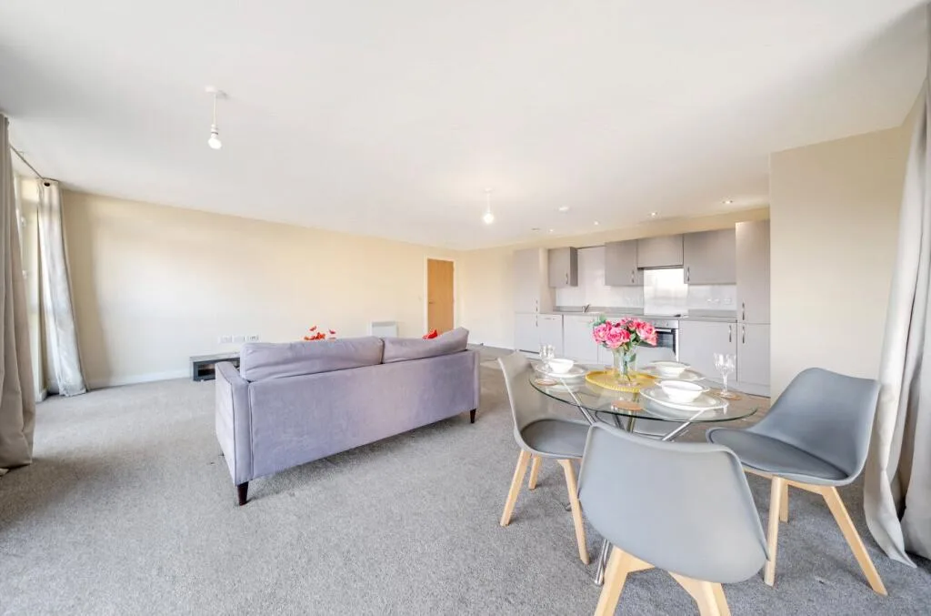 3 bedroom flat for rent