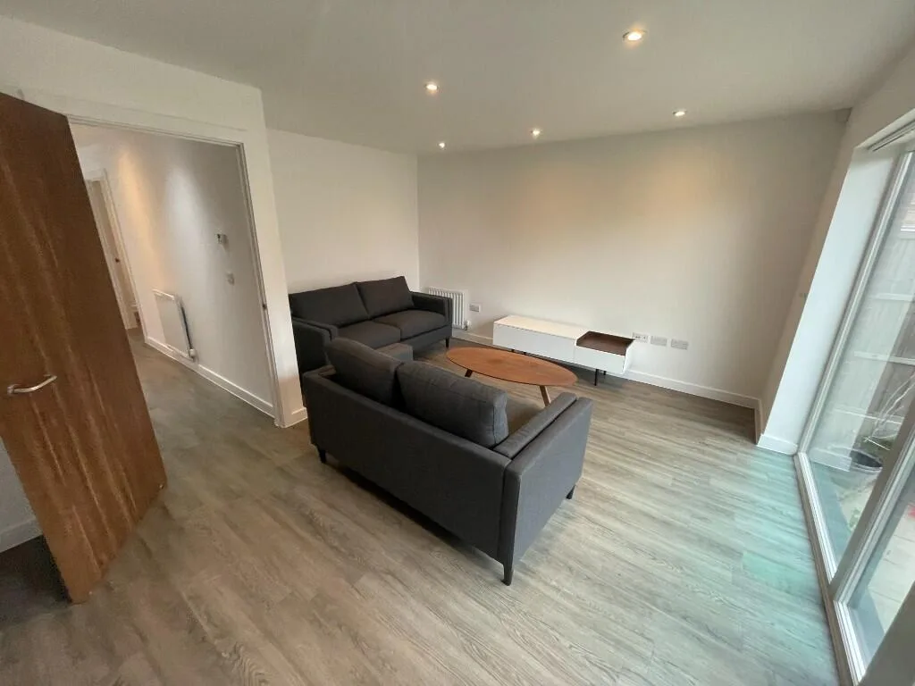 4 bedroom town house for rent