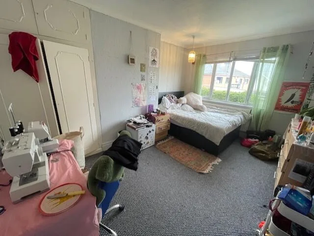5 bedroom semi-detached house for rent