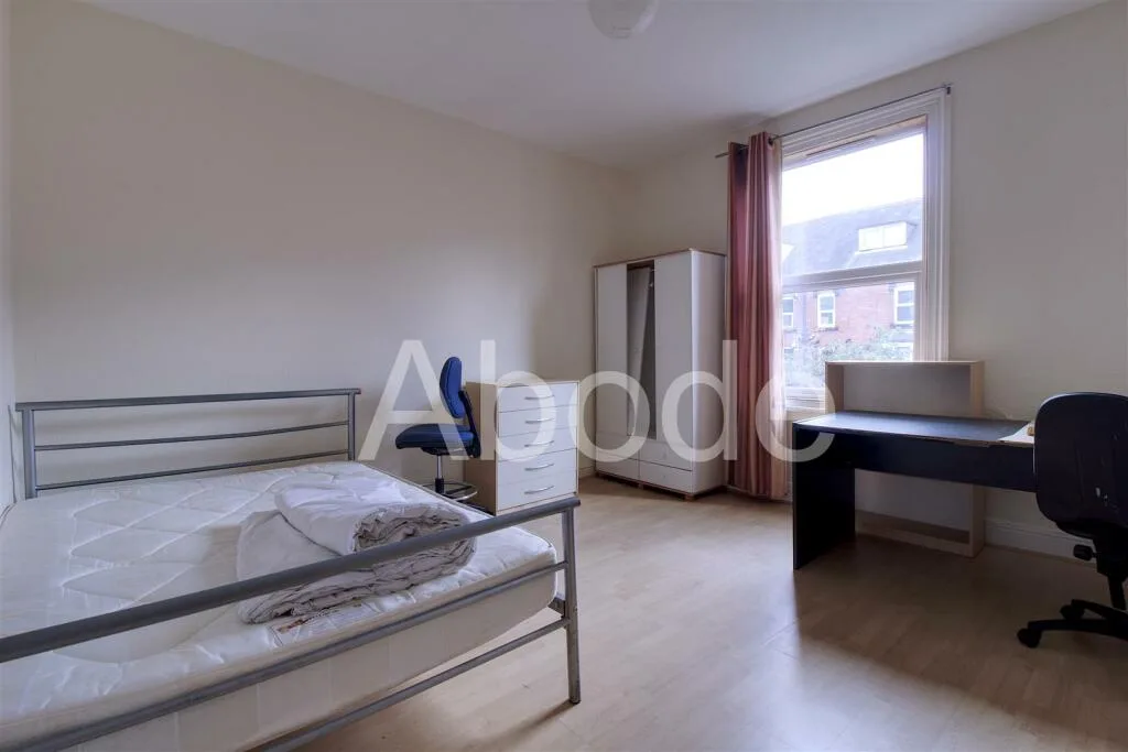 5 bedroom house for rent