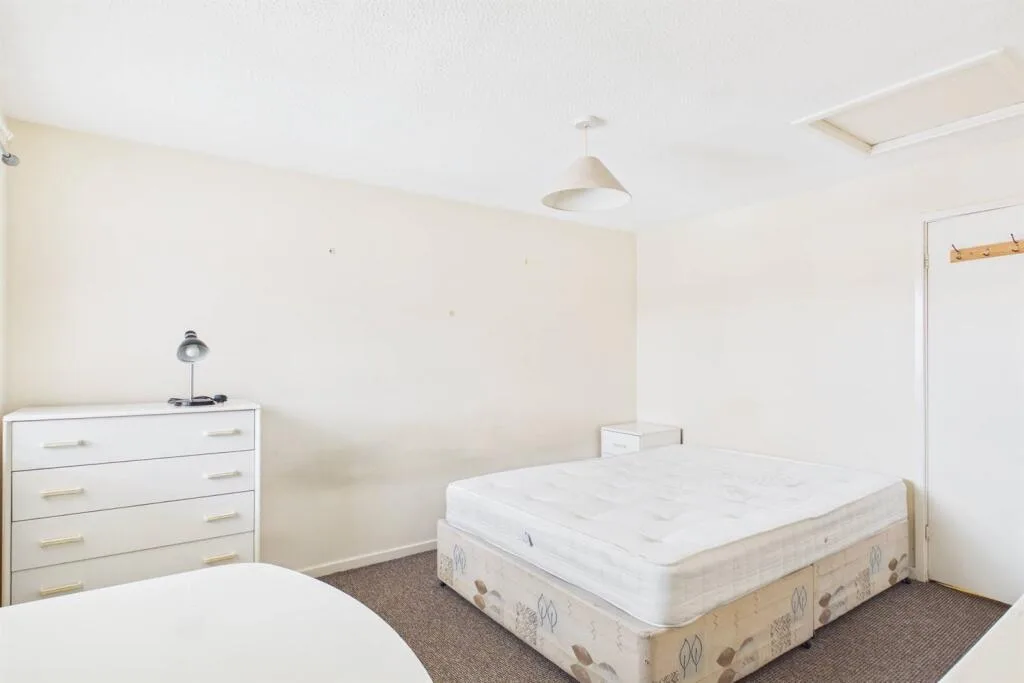 2 bedroom detached house for rent