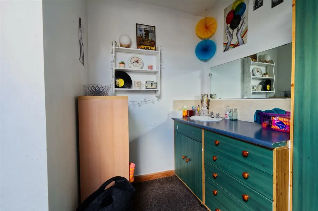 4 bedroom house for rent