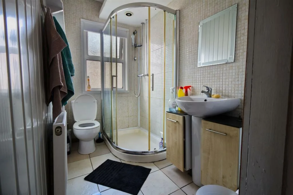 4 bedroom house for rent
