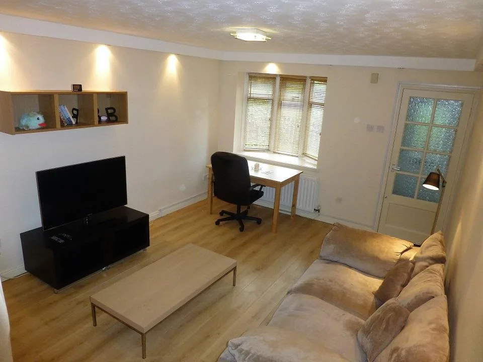 2 bedroom terraced house for rent