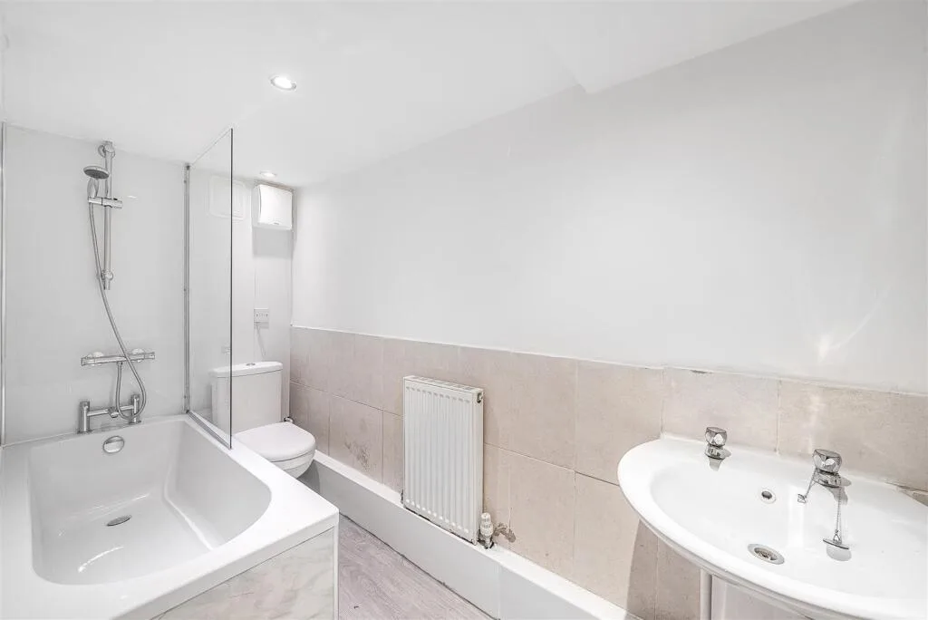 4 bedroom terraced house for rent