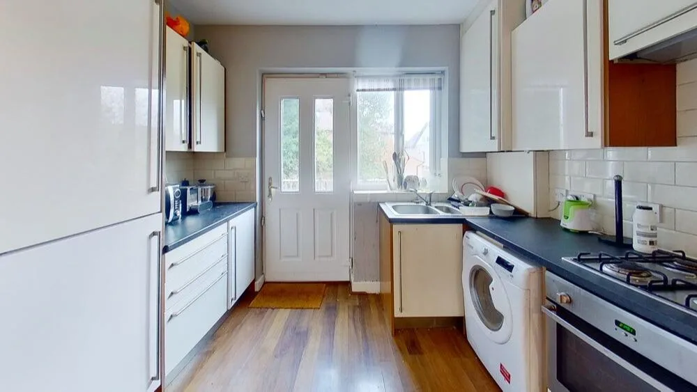 5 bedroom terraced house for rent