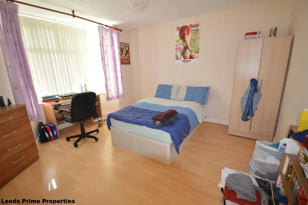 3 bedroom semi-detached house for rent