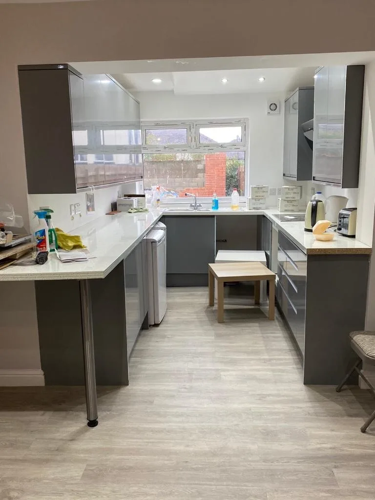 5 bedroom semi-detached house for rent