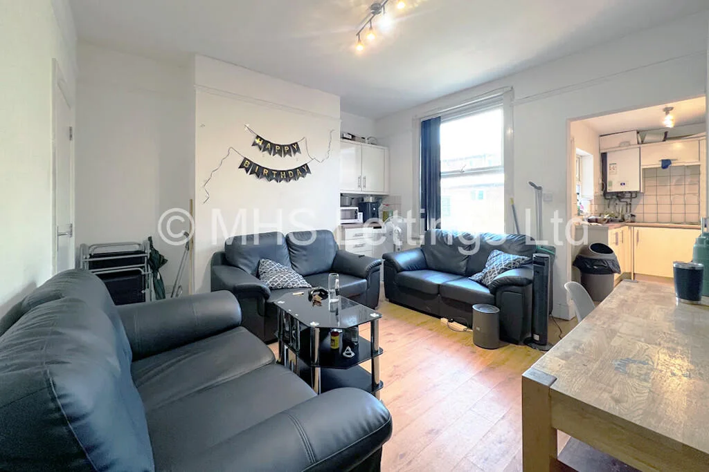 4 bedroom terraced house for rent
