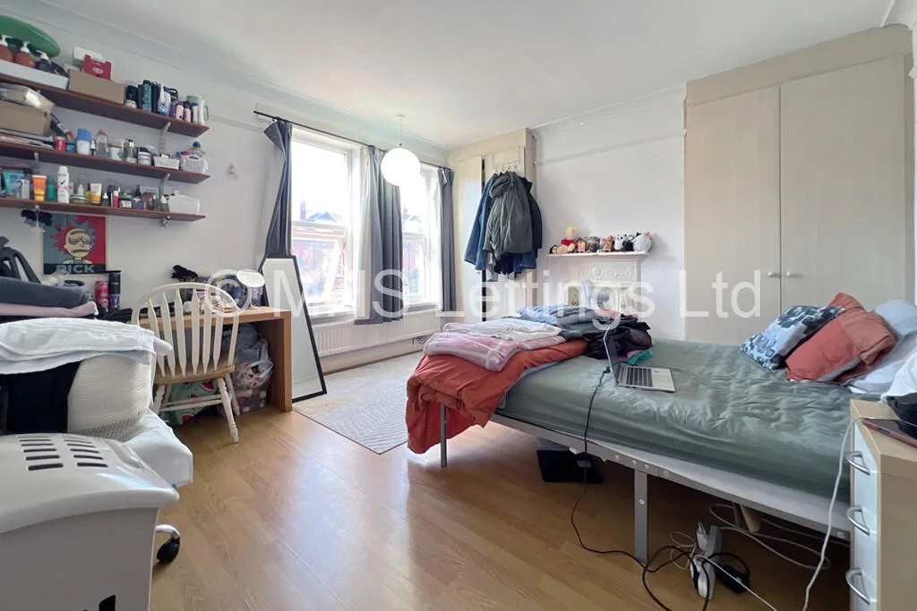 4 bedroom terraced house for rent