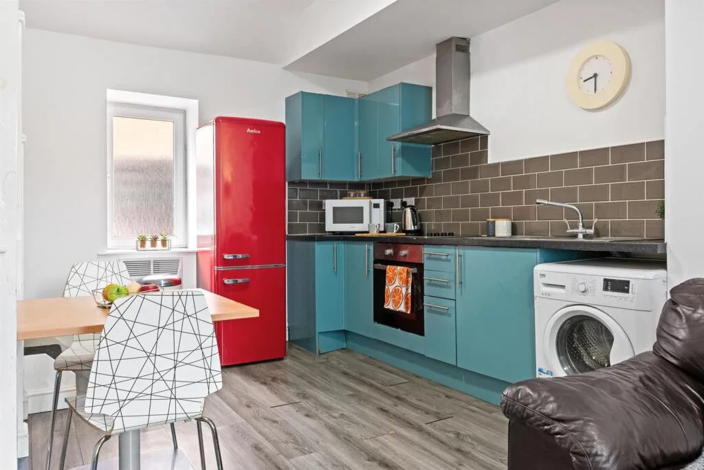 3 bedroom flat for rent