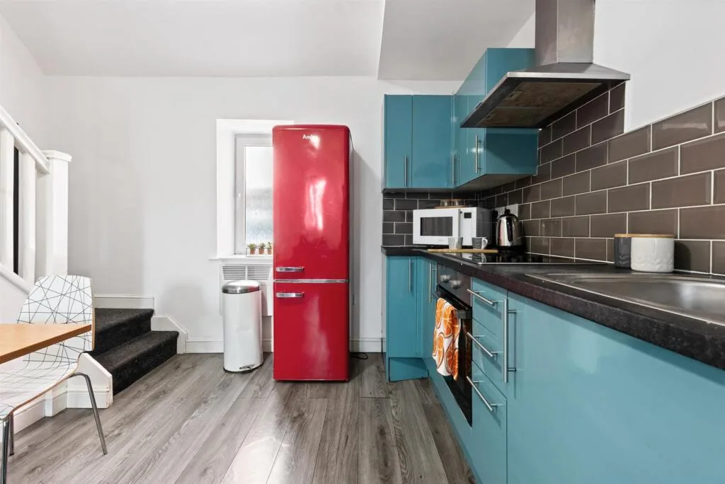 3 bedroom flat for rent