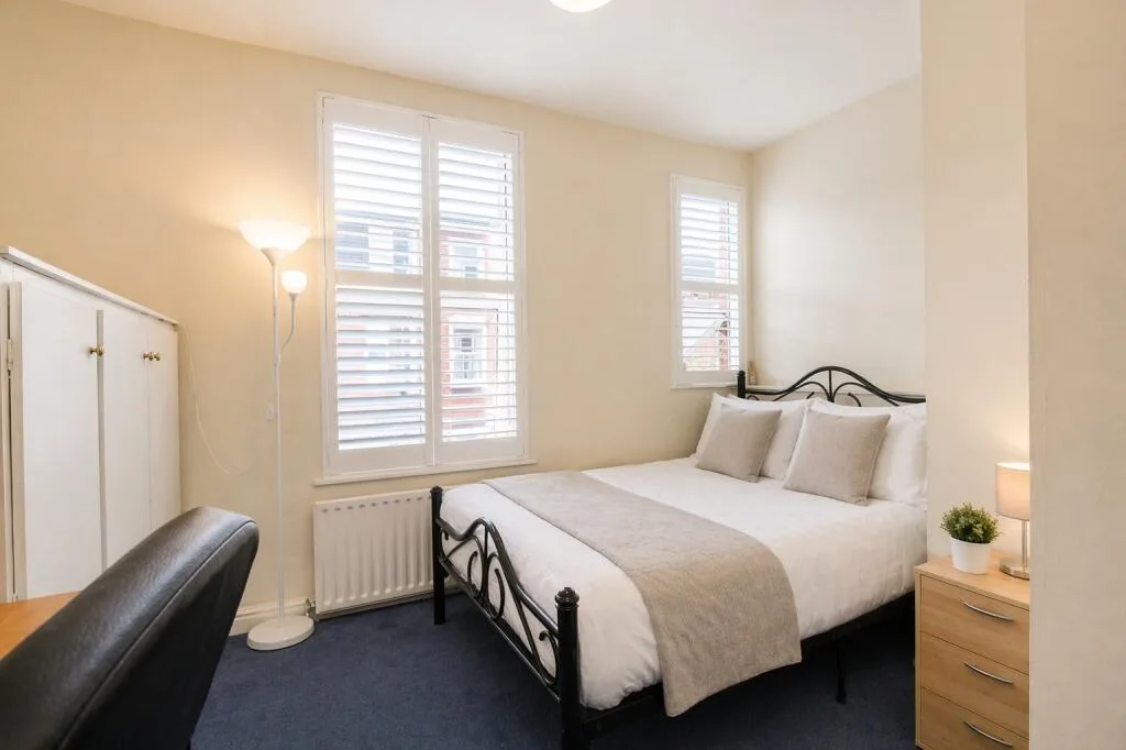 5 bedroom terraced house for rent