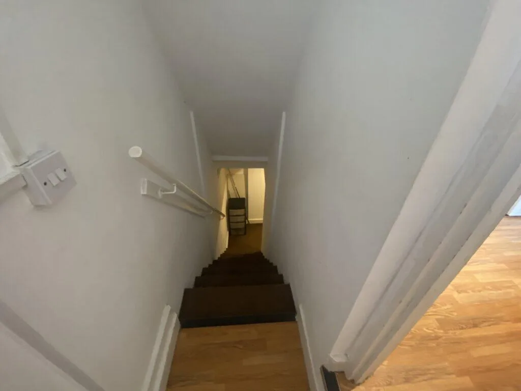 5 bedroom terraced house for rent
