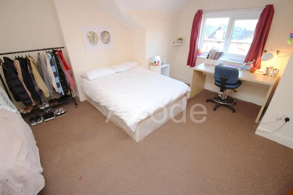 5 bedroom house for rent