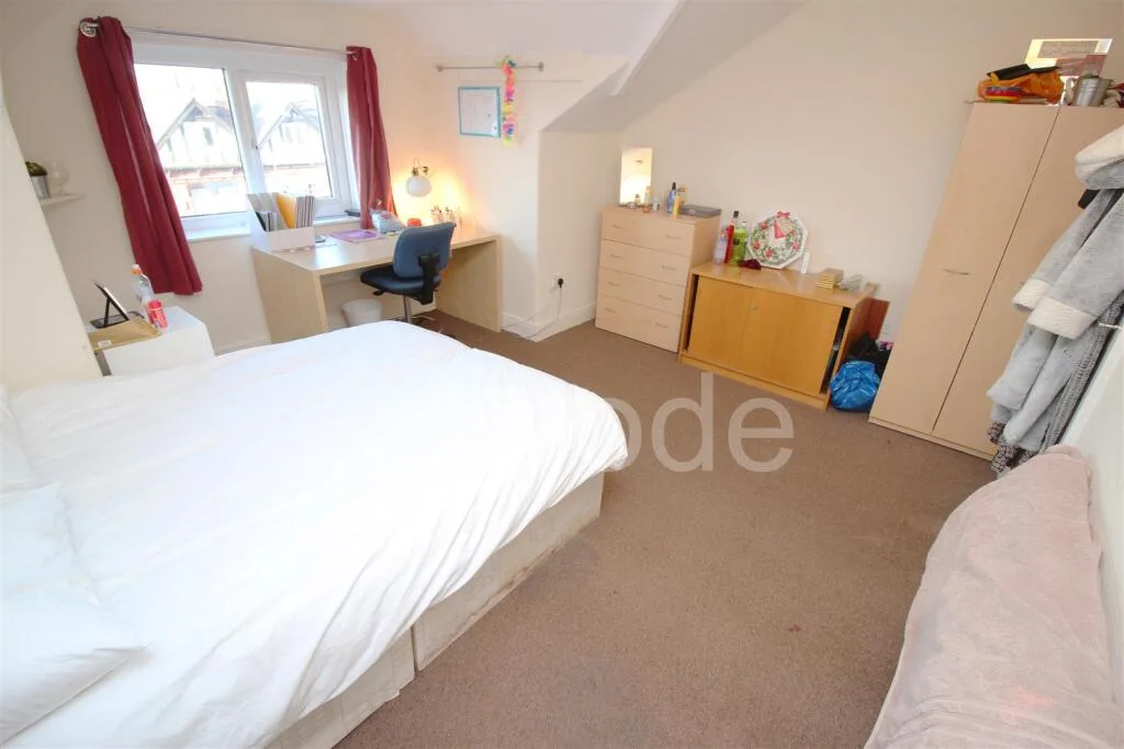 5 bedroom house for rent