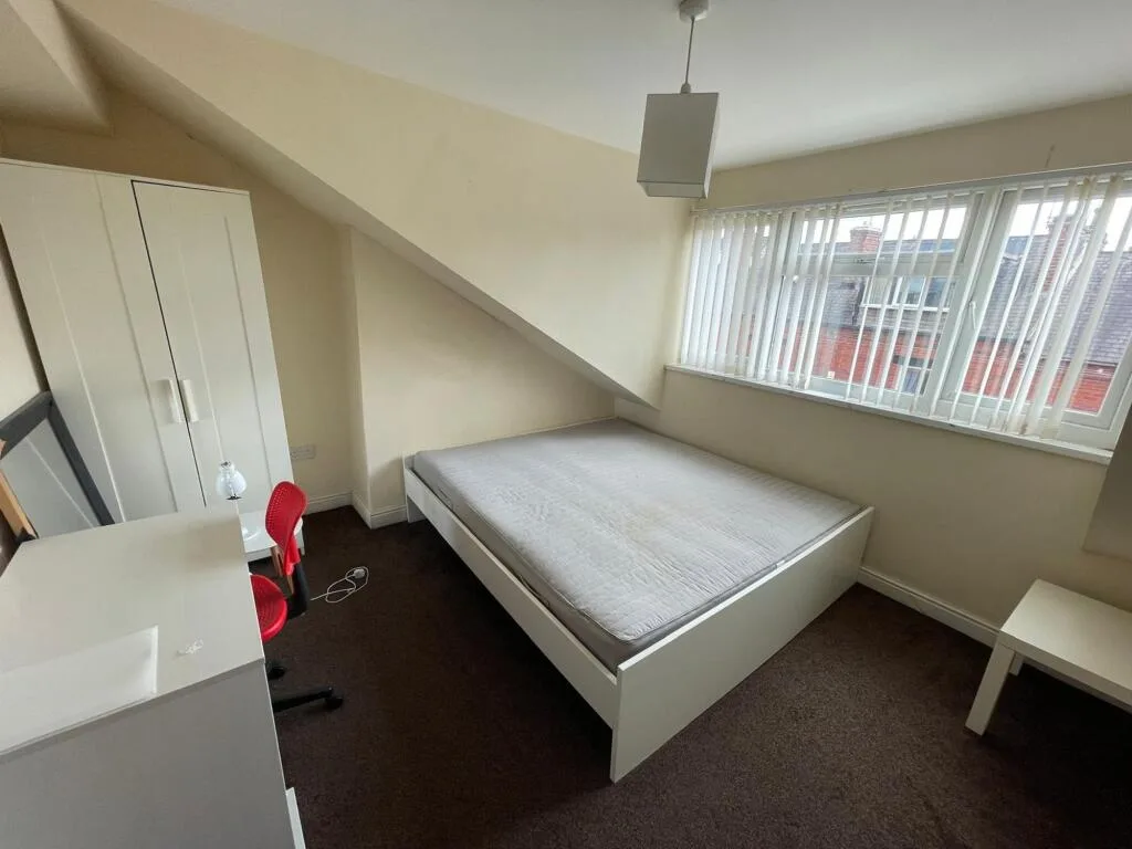 4 bedroom terraced house for rent