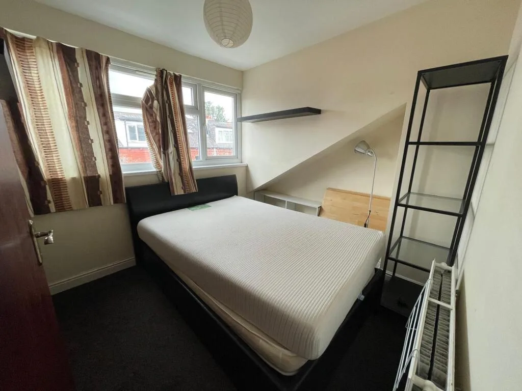 4 bedroom terraced house for rent