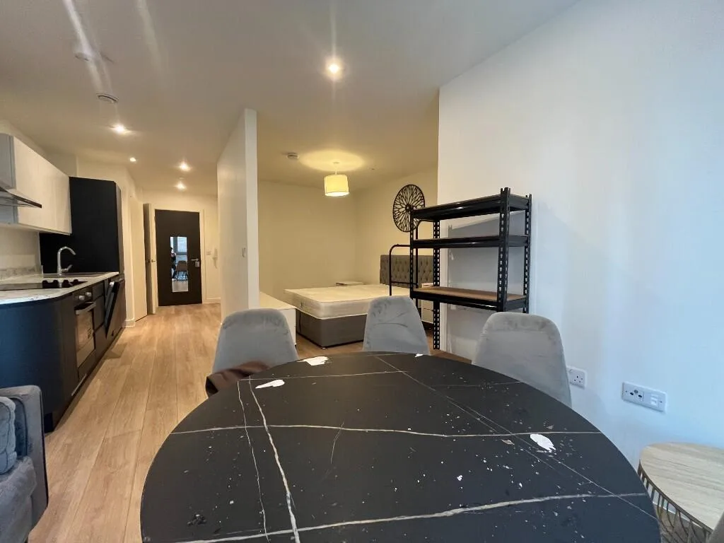 Studio flat for rent