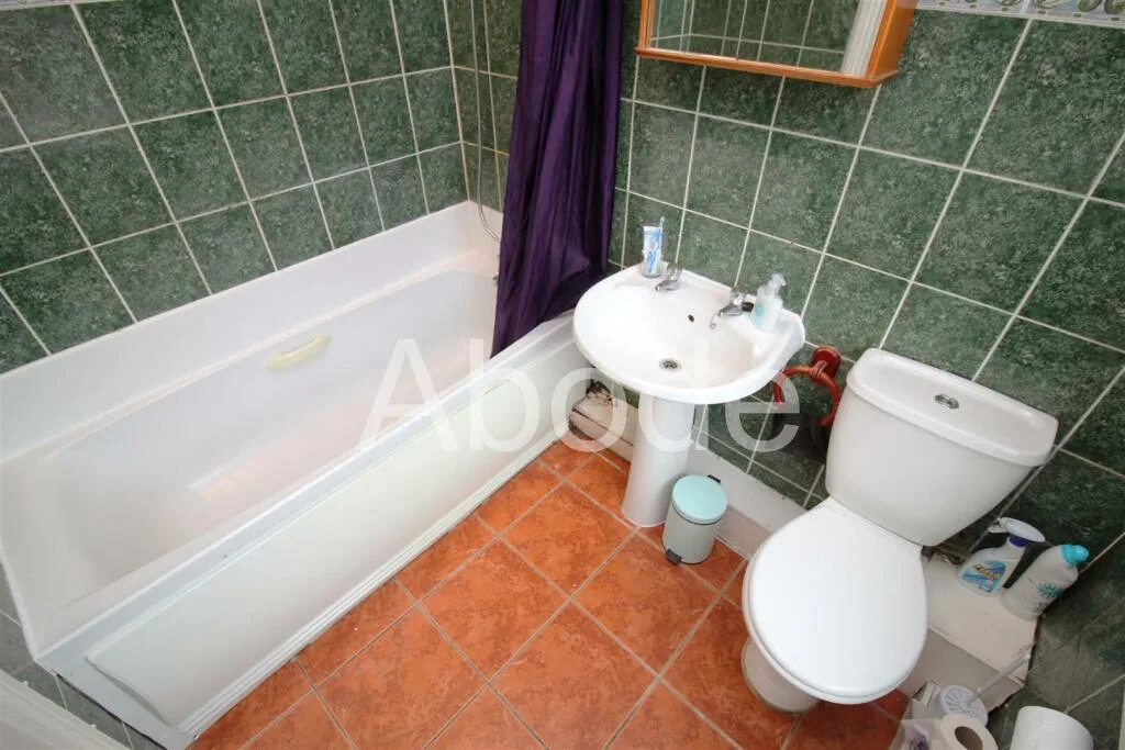 4 bedroom house for rent