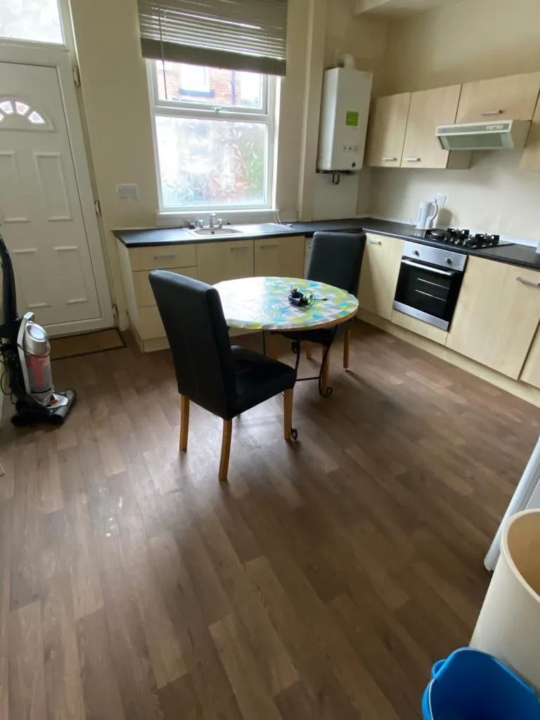 4 bedroom terraced house for rent