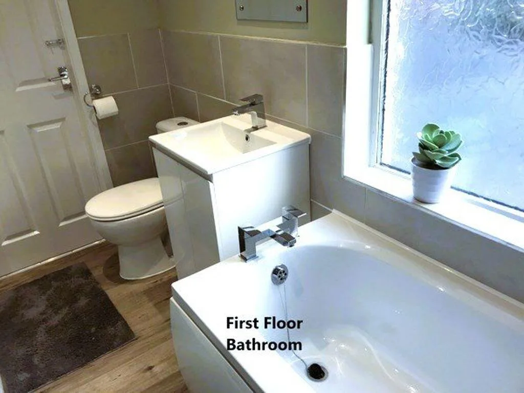 5 bedroom house for rent