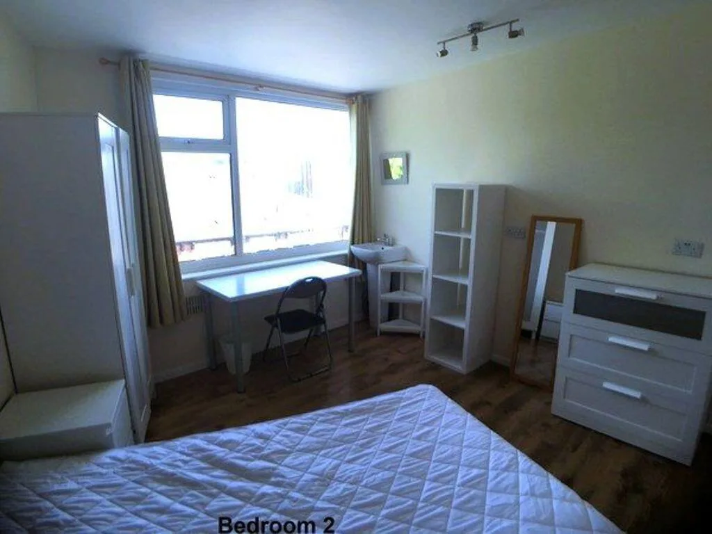5 bedroom house for rent