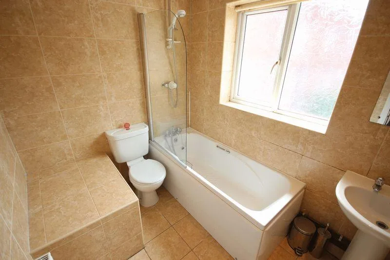 4 bedroom house for rent