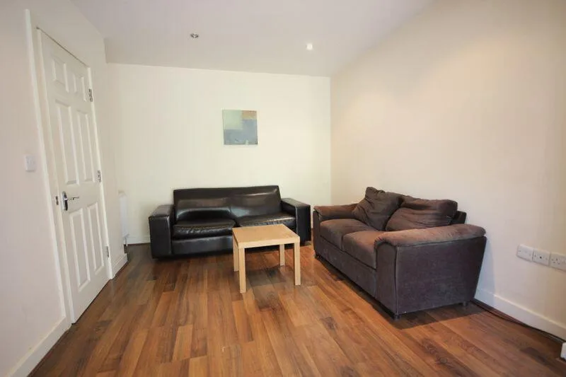 4 bedroom house for rent