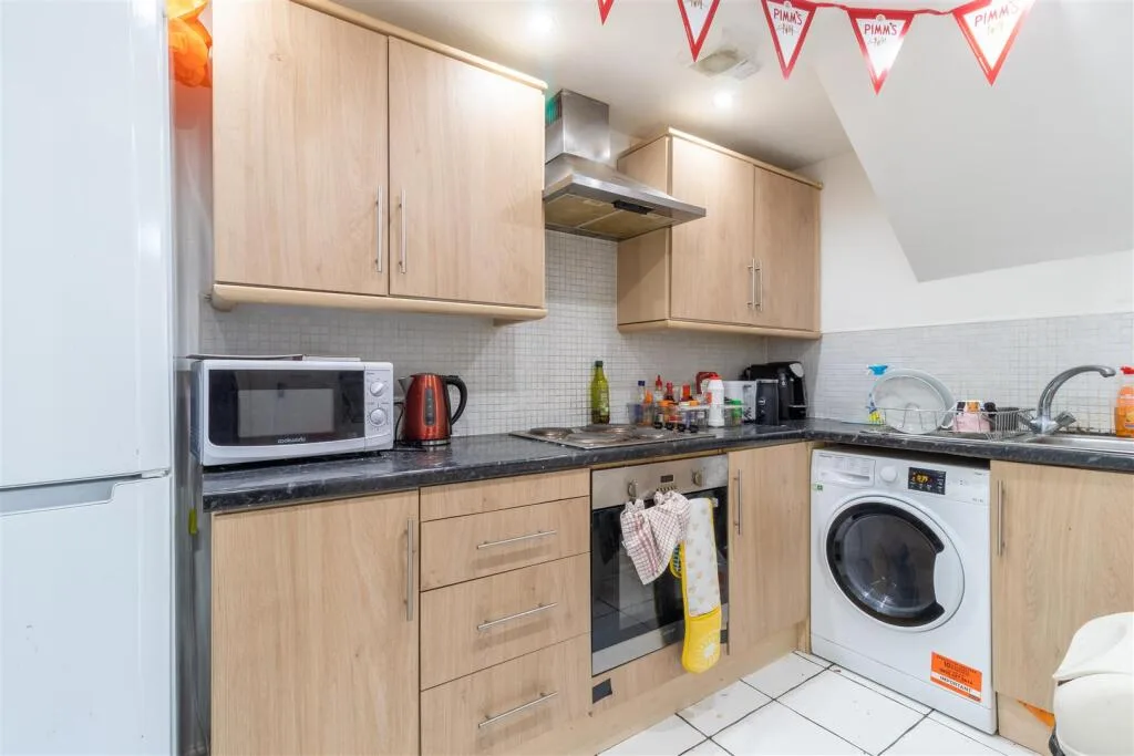 3 bedroom flat for rent