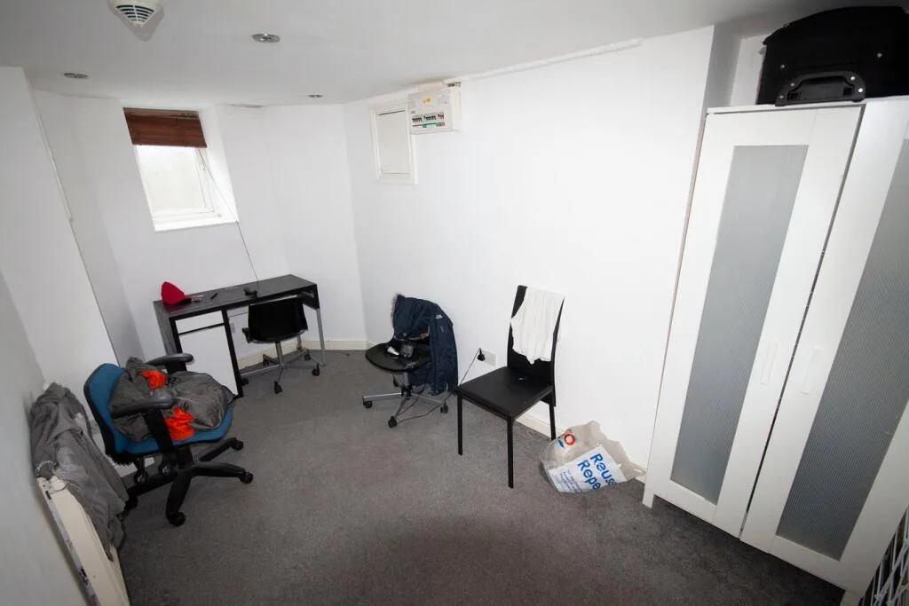 5 bedroom terraced house for rent