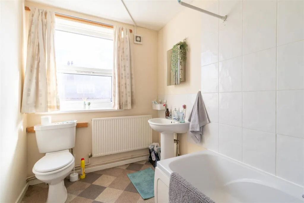 4 bedroom house for rent