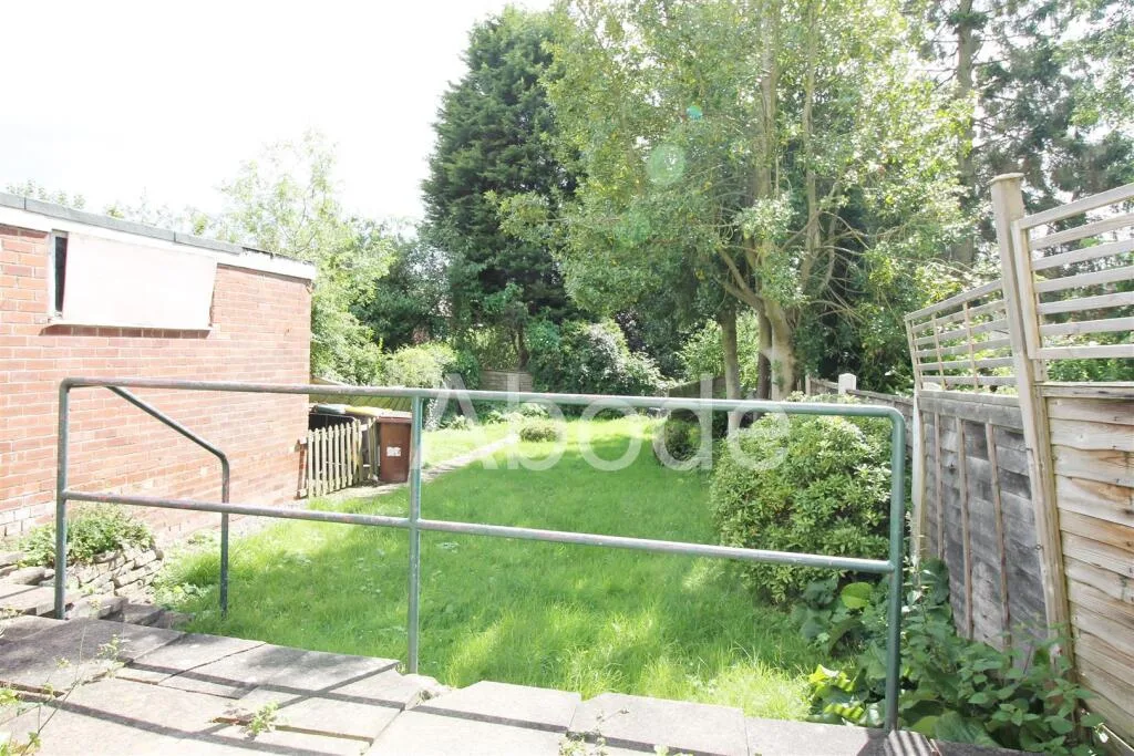 5 bedroom house for rent