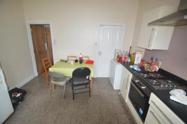 4 bedroom terraced house for rent