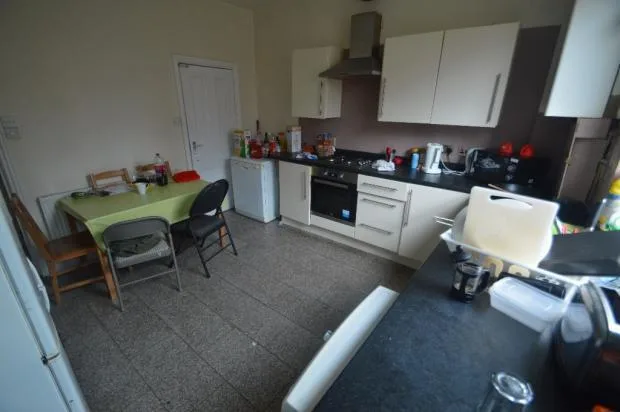 4 bedroom terraced house for rent
