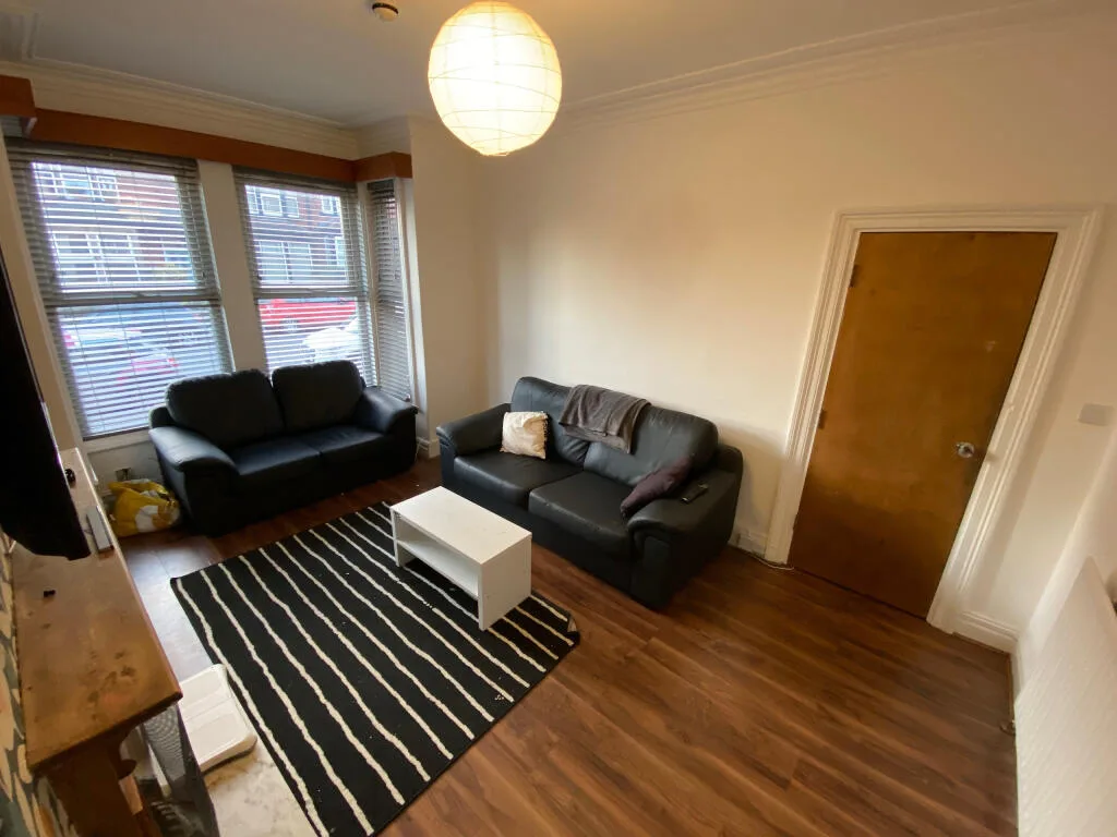 4 bedroom terraced house for rent