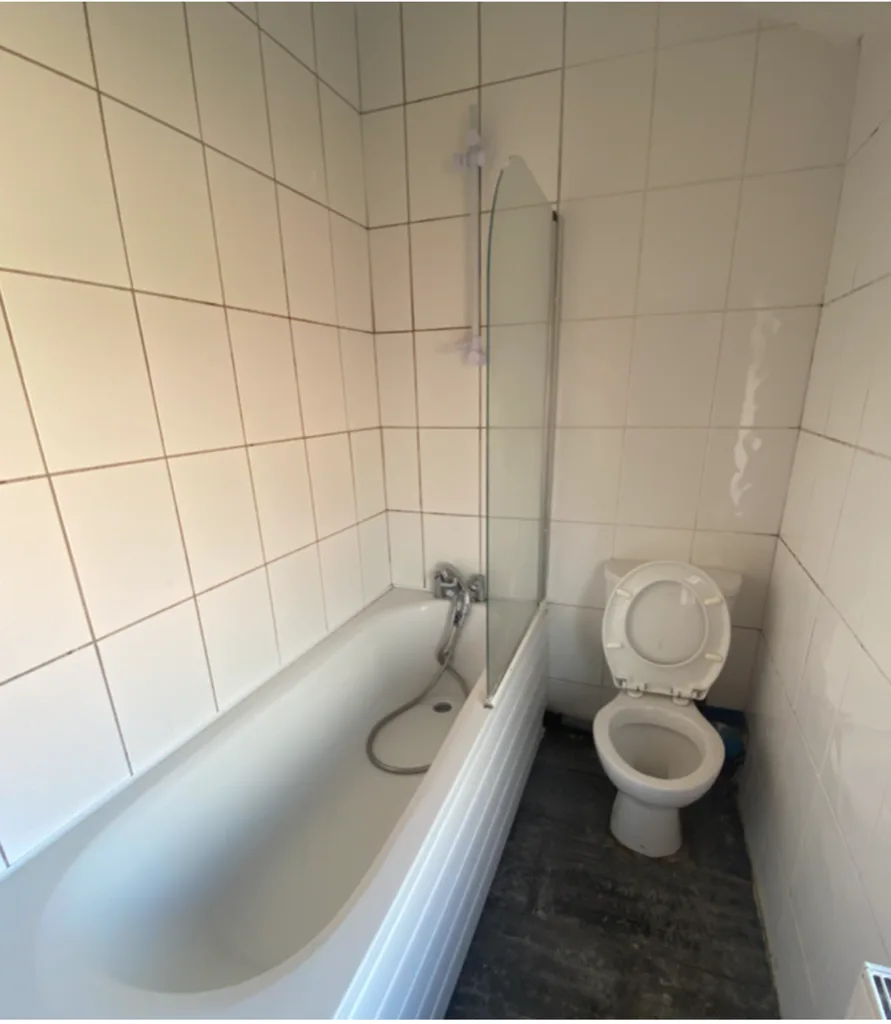 5 bedroom terraced house for rent