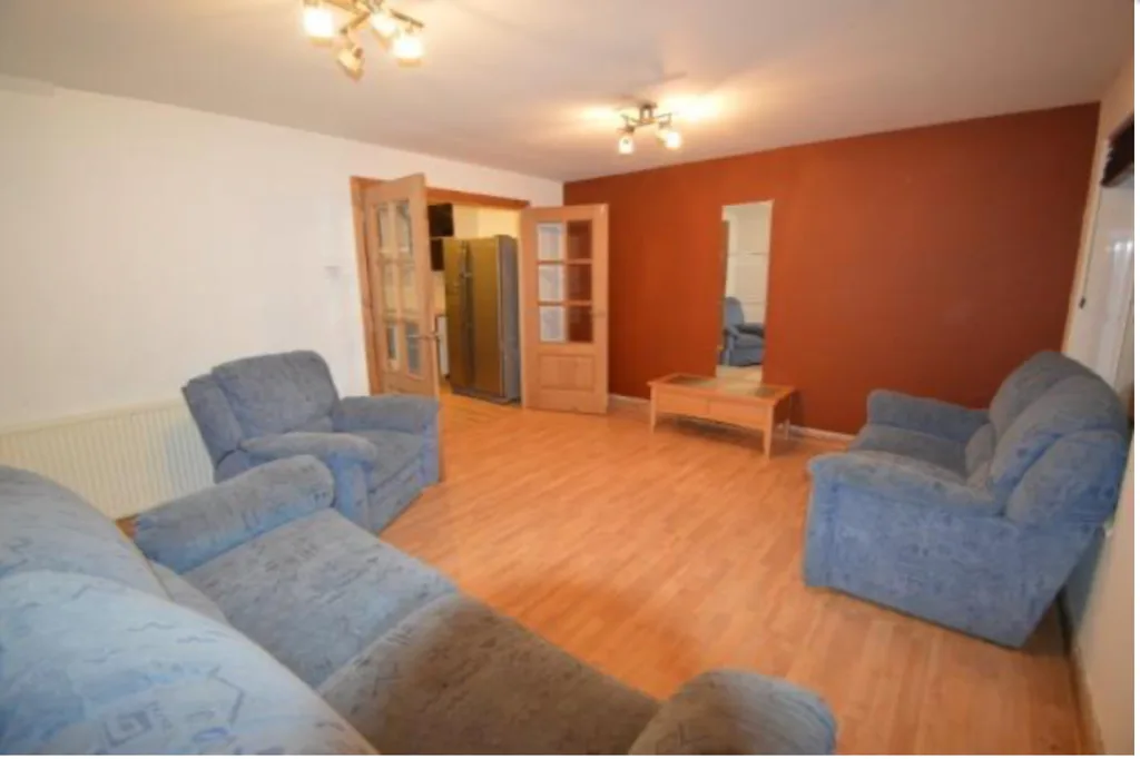 4 bedroom terraced house for rent