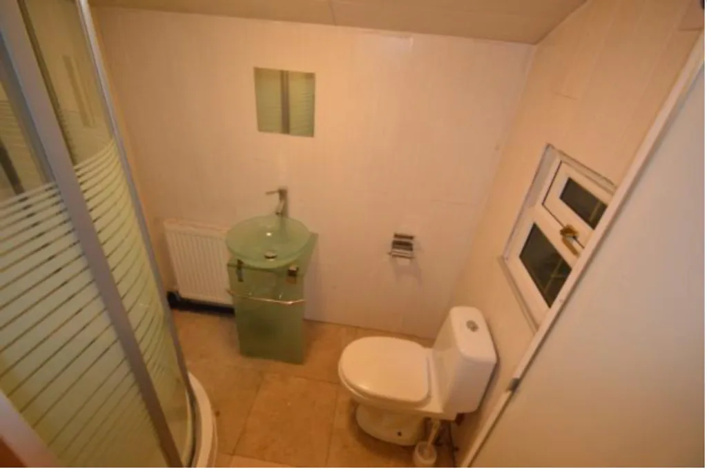 4 bedroom terraced house for rent