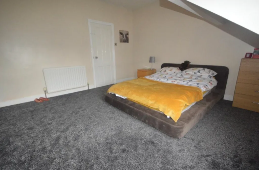 5 bedroom house for rent