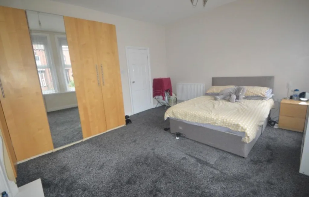 5 bedroom house for rent