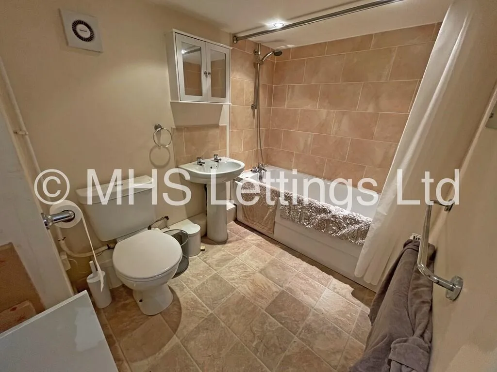 4 bedroom terraced house for rent