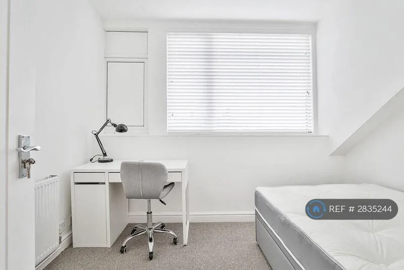 4 bedroom terraced house for rent