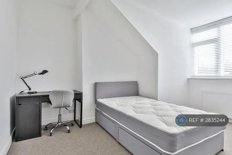 4 bedroom terraced house for rent