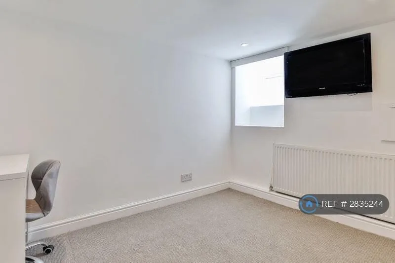 4 bedroom terraced house for rent