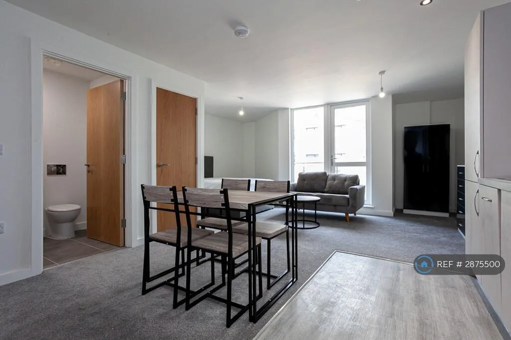 Studio flat for rent